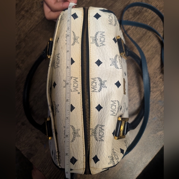 MCM White and Blue Crossbody Bag with Elegant Design - Picture 13 of 14